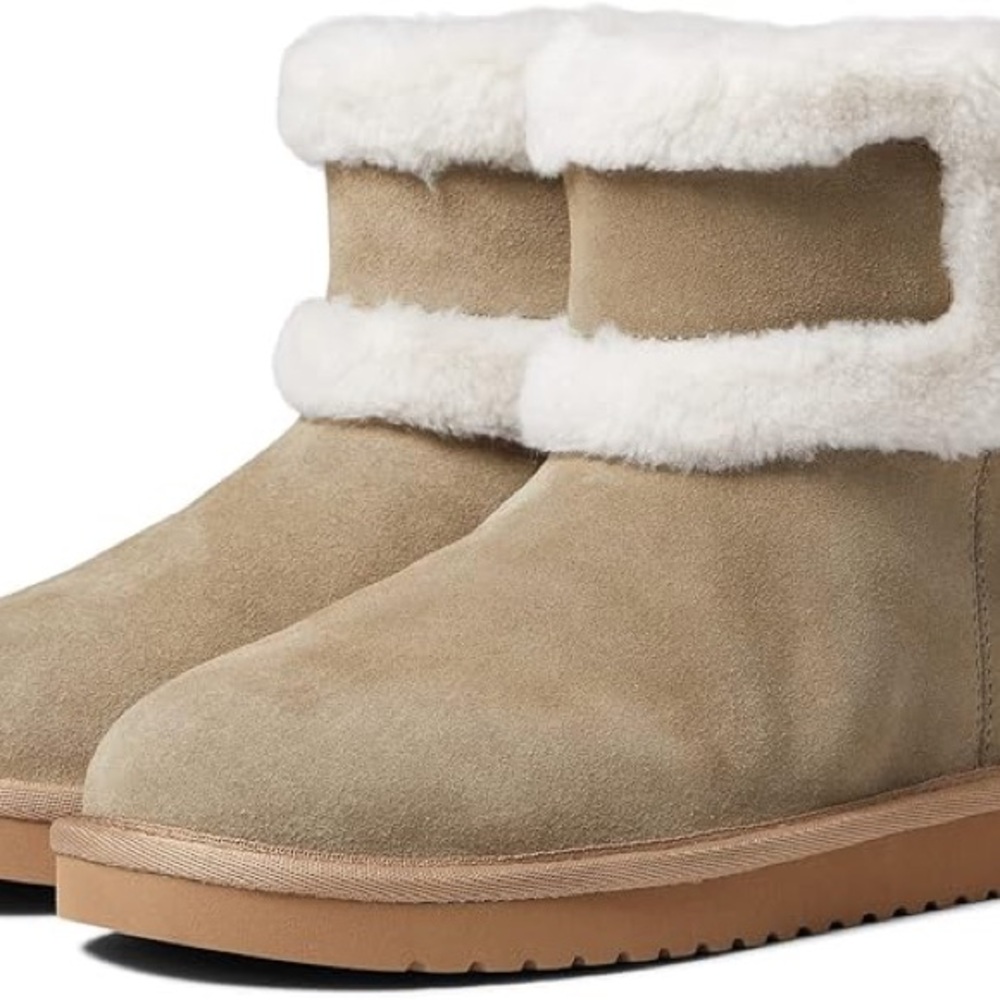 Women's Tan Shearling Boots